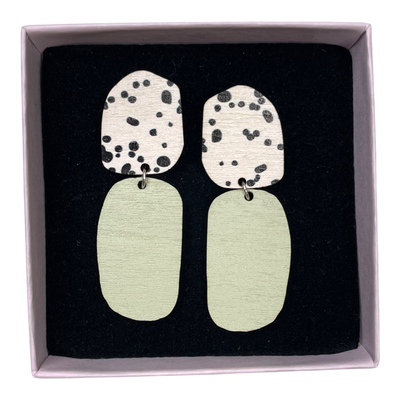 Maanantaimalli earrings, pistachio/dots| onesize