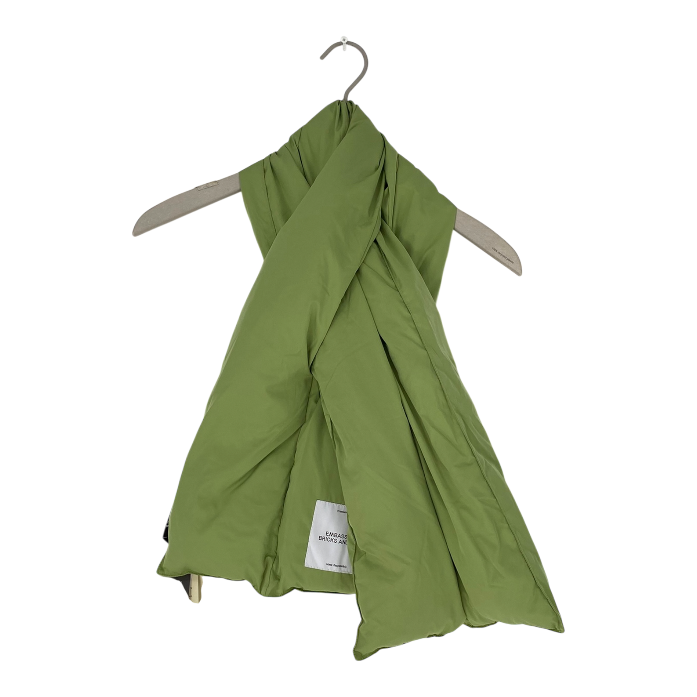 Embassy of Bricks and Logs hervey puffer scarf, green | onesize