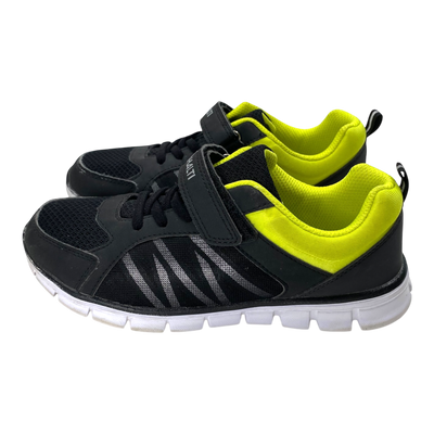 Halti sneakers, black/green | 36