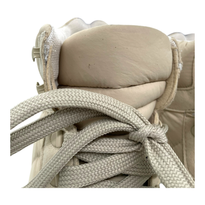 Embassy of Bricks and Logs coventry hiker puffer boot, beige | 38