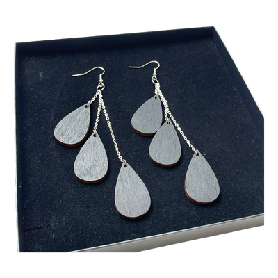Uhana drop earrings, black | onesize