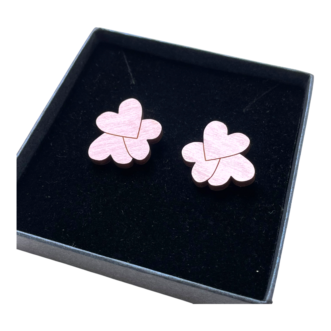 Maanantaimalli stud earrings, hearts | onesize