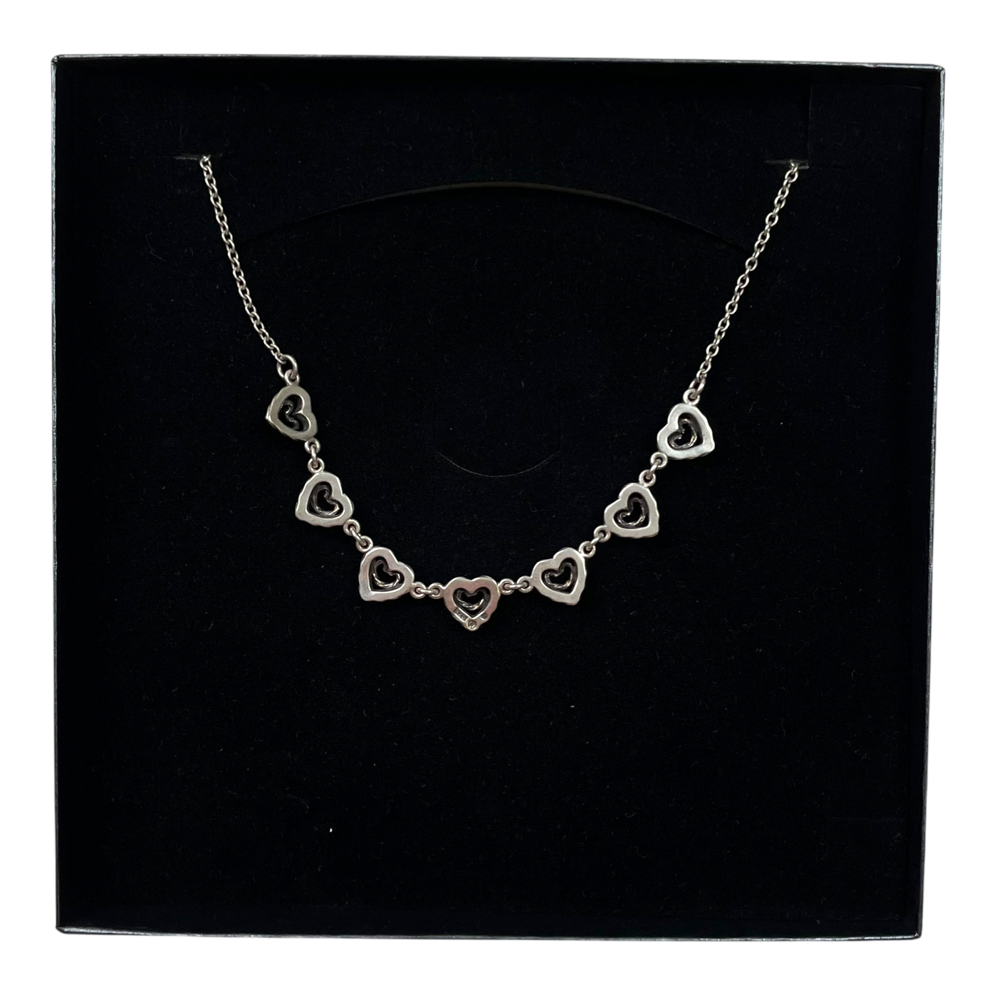 Kalevala Koru talon sydän necklace, silver