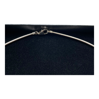 Lumoava pihla necklace, silver